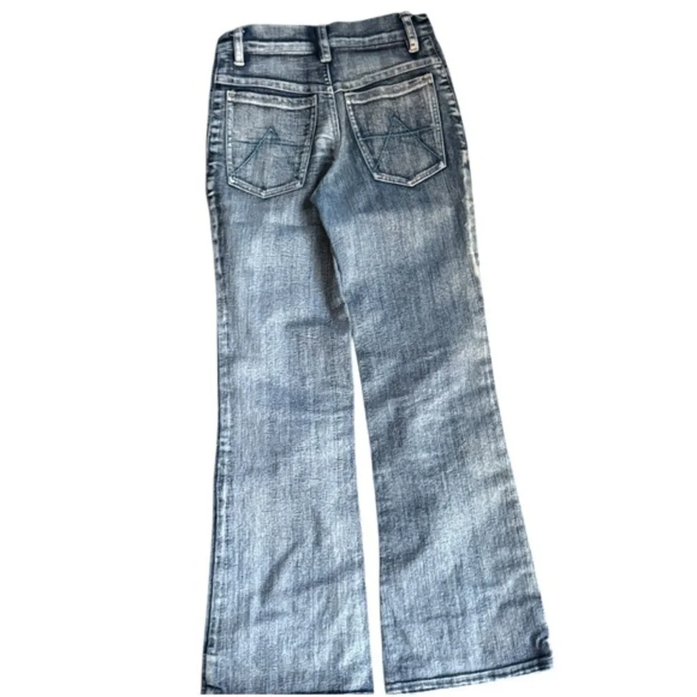Y2K Embellished/Embroidered acid wash jeans flared size 8‎